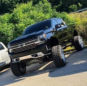 Meet your Posher, Ramirez